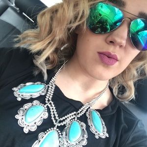 Meet your Posher, Chelsie